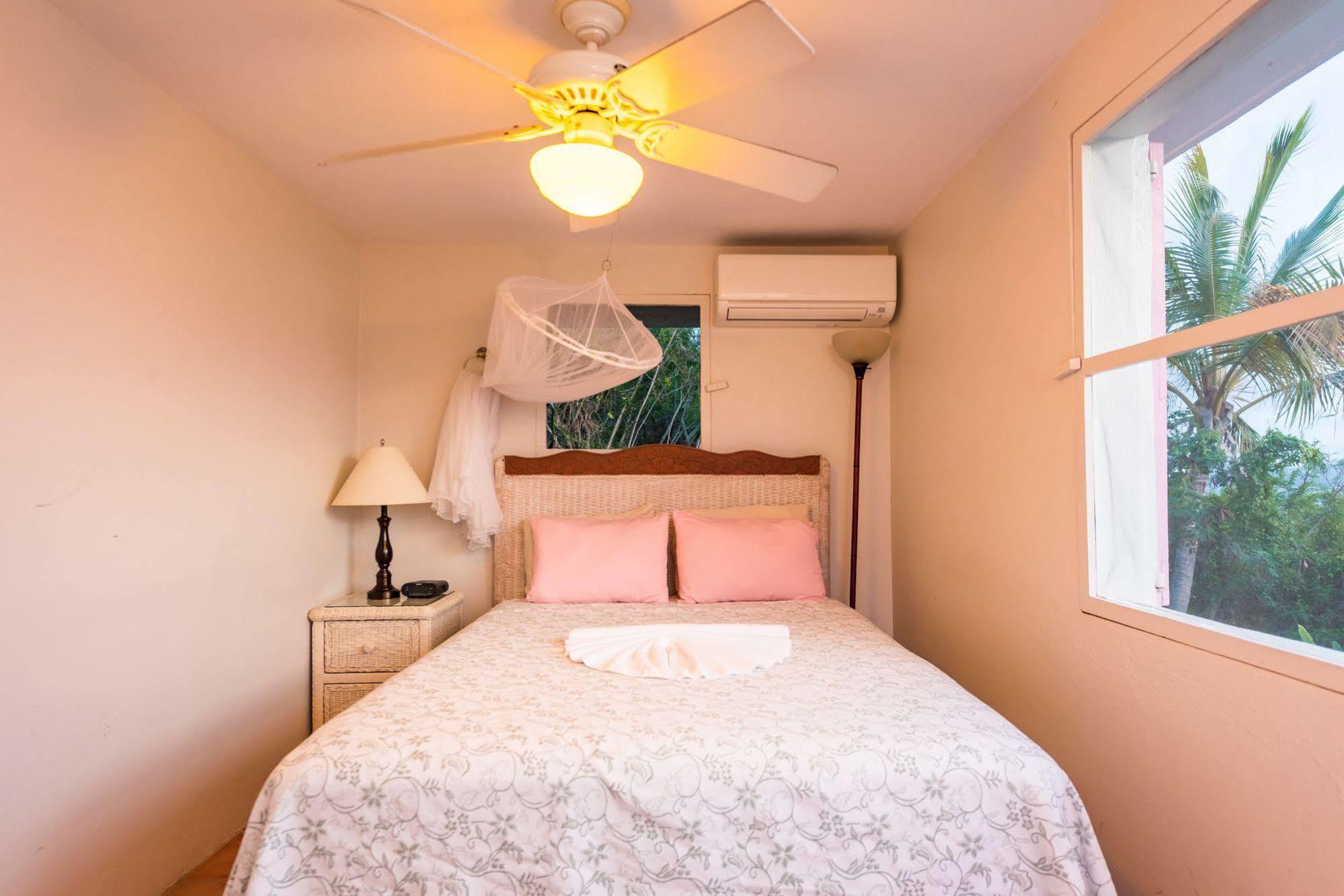 White Bay Villas And Beach Club Jost Van Dyke Екстериор снимка